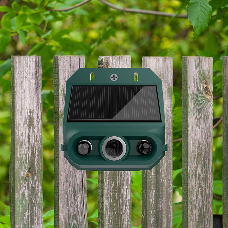 Solar Animal Repeller — Ultrasonic + Flashing Light, IP55 Weatherproof